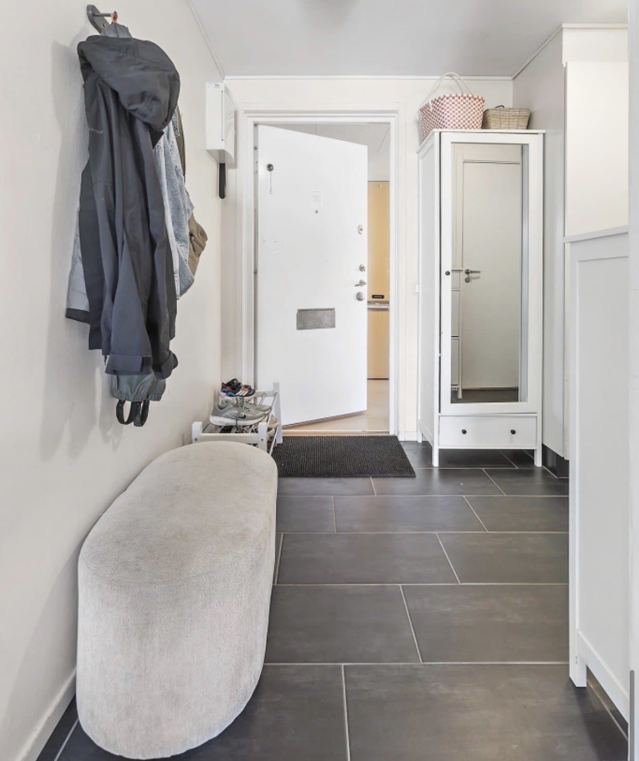 Gribbylunds torg i Täby