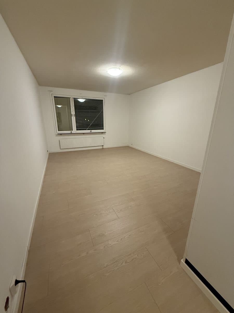 Duvbergsvägen i Vårby
