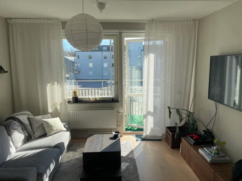 Lovisedalsvägen i Älta