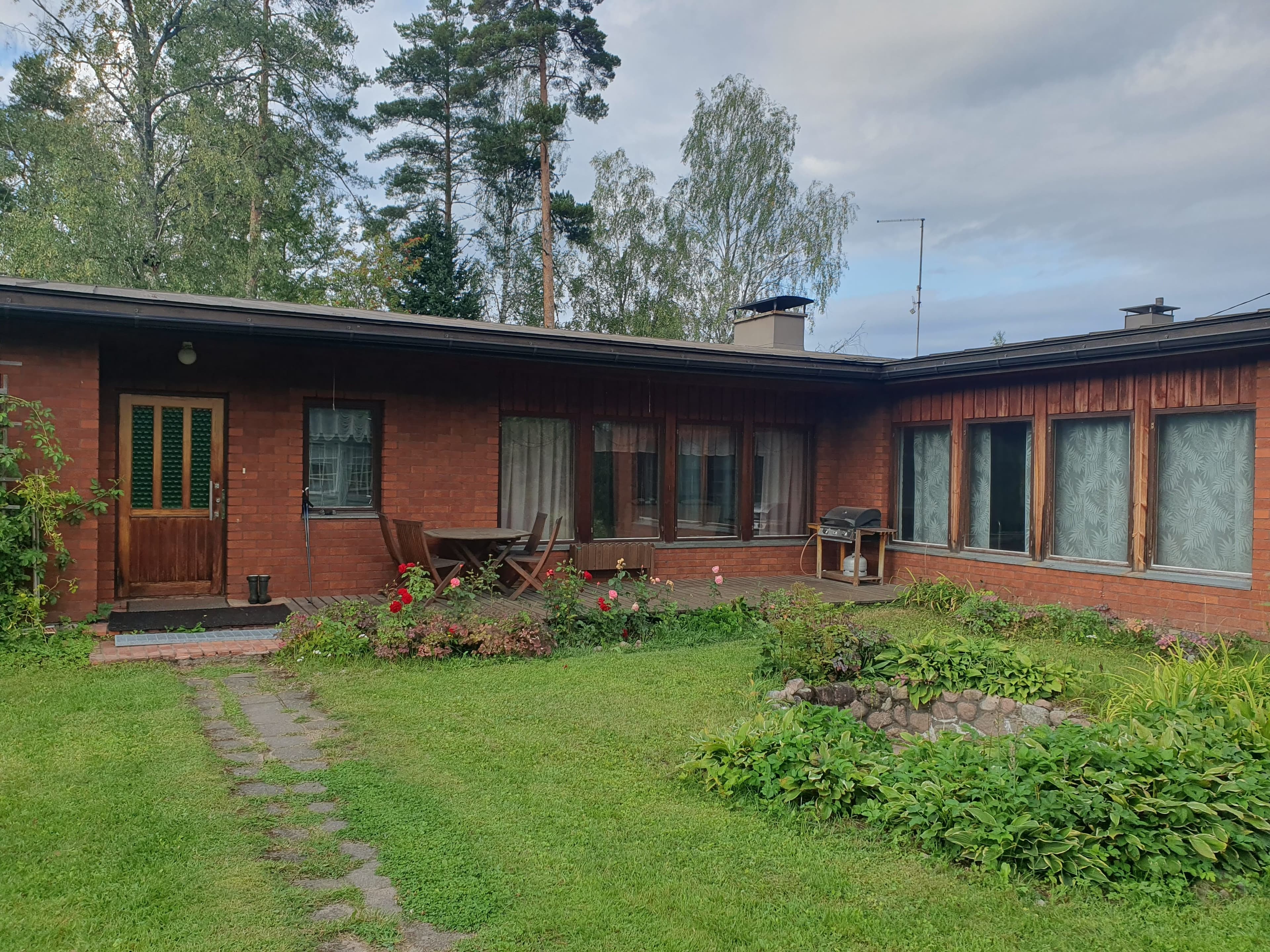 Länsikyläntie i Klamila