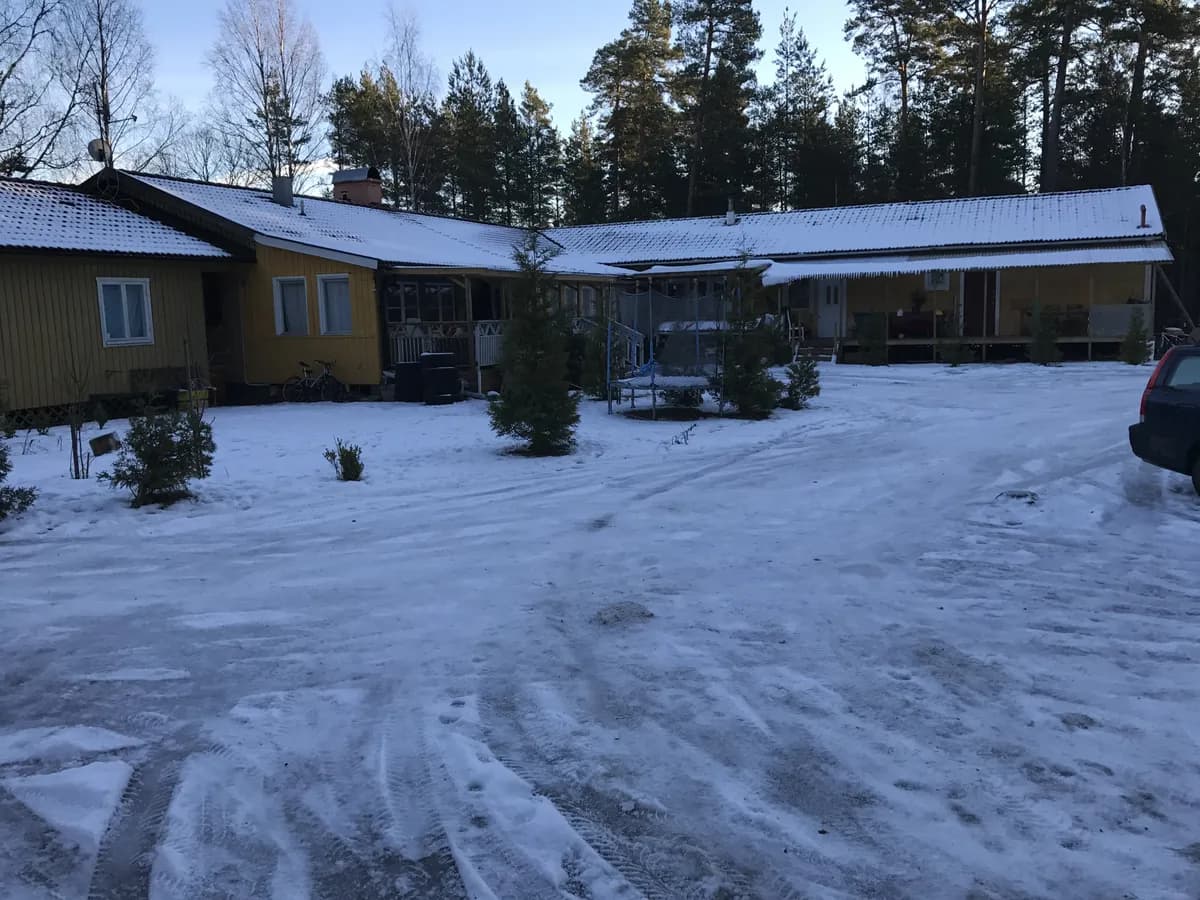 Largbacksvägen i Riala, Norrtälje