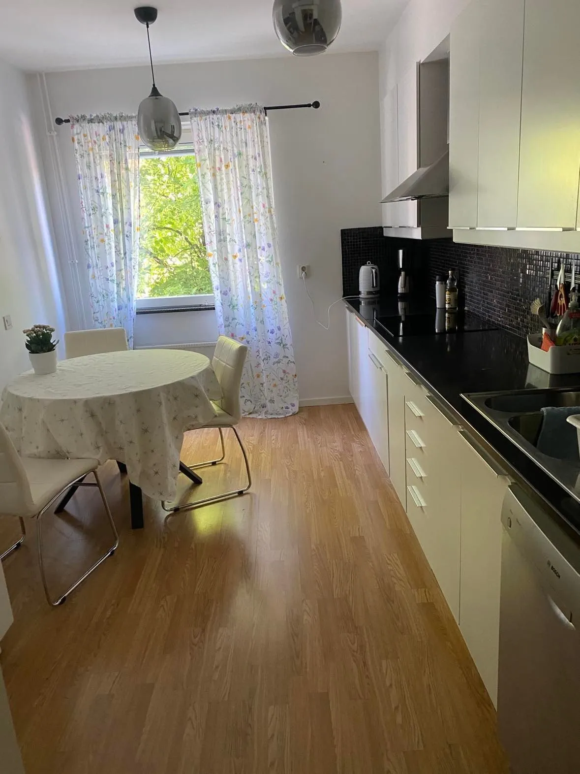 Centralvägen i Upplands Väsby