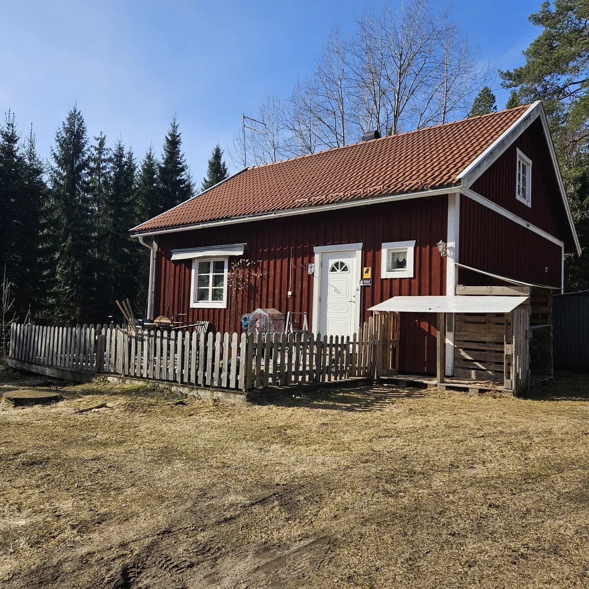 Hallsbovägen i Hedesunda