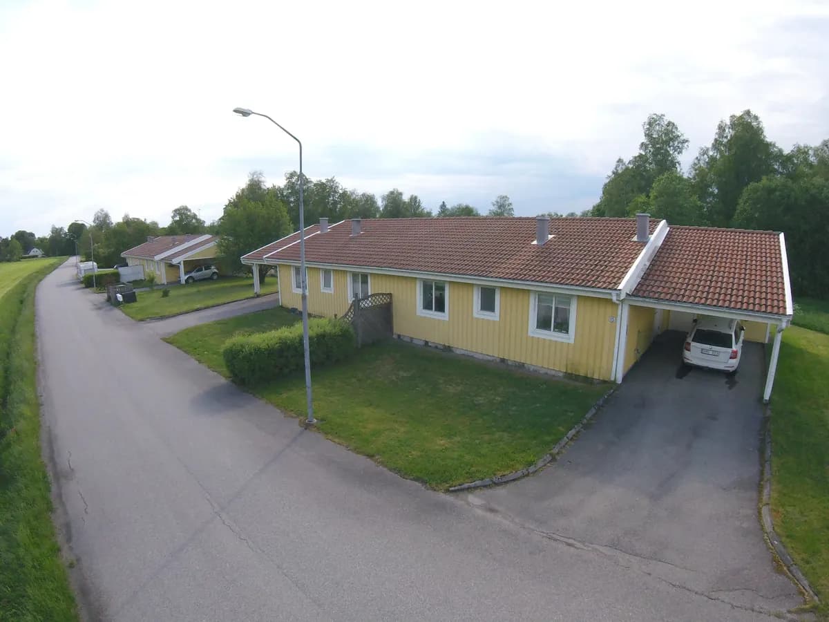 Lindstorpsvägen i Ölsremma