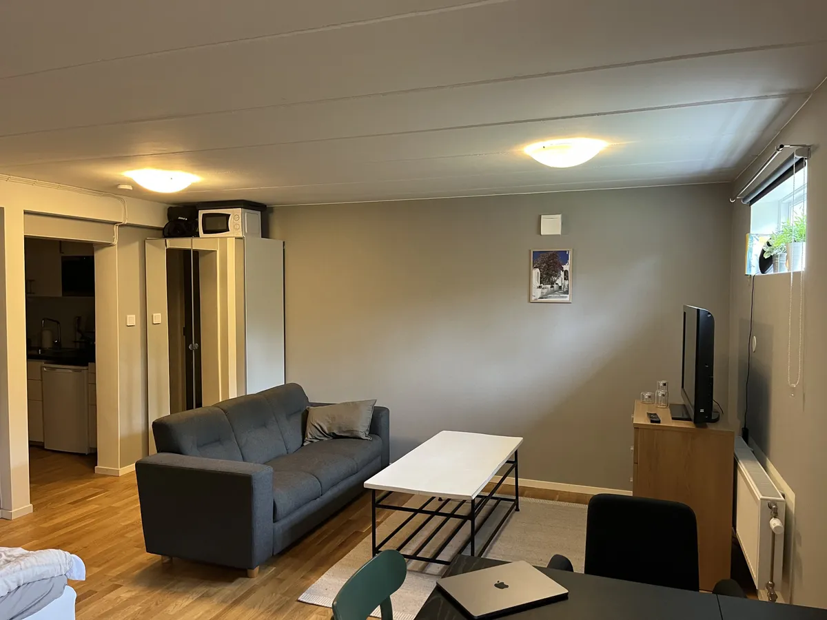 Vänhemsvägen i Huddinge