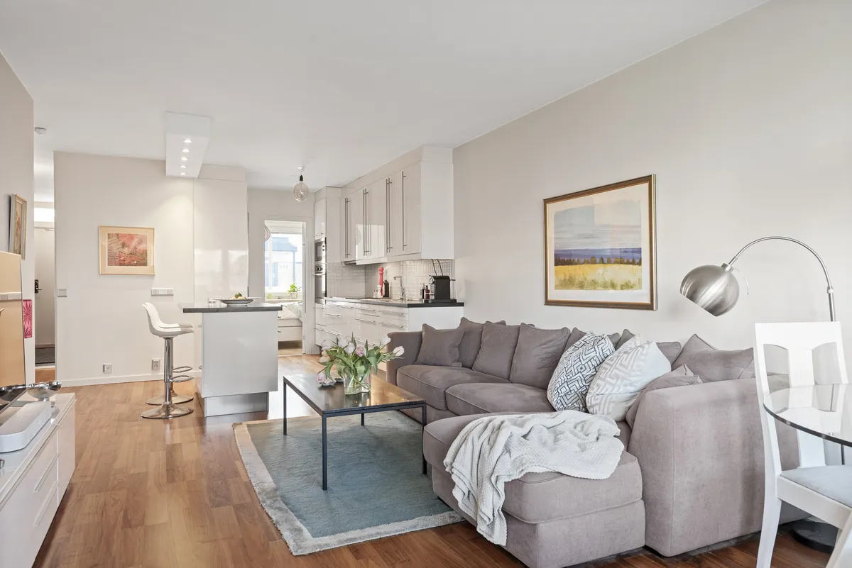 Skogstorpsvägen i Stockholm, Sollentuna, Silverdal/Tegelhagen