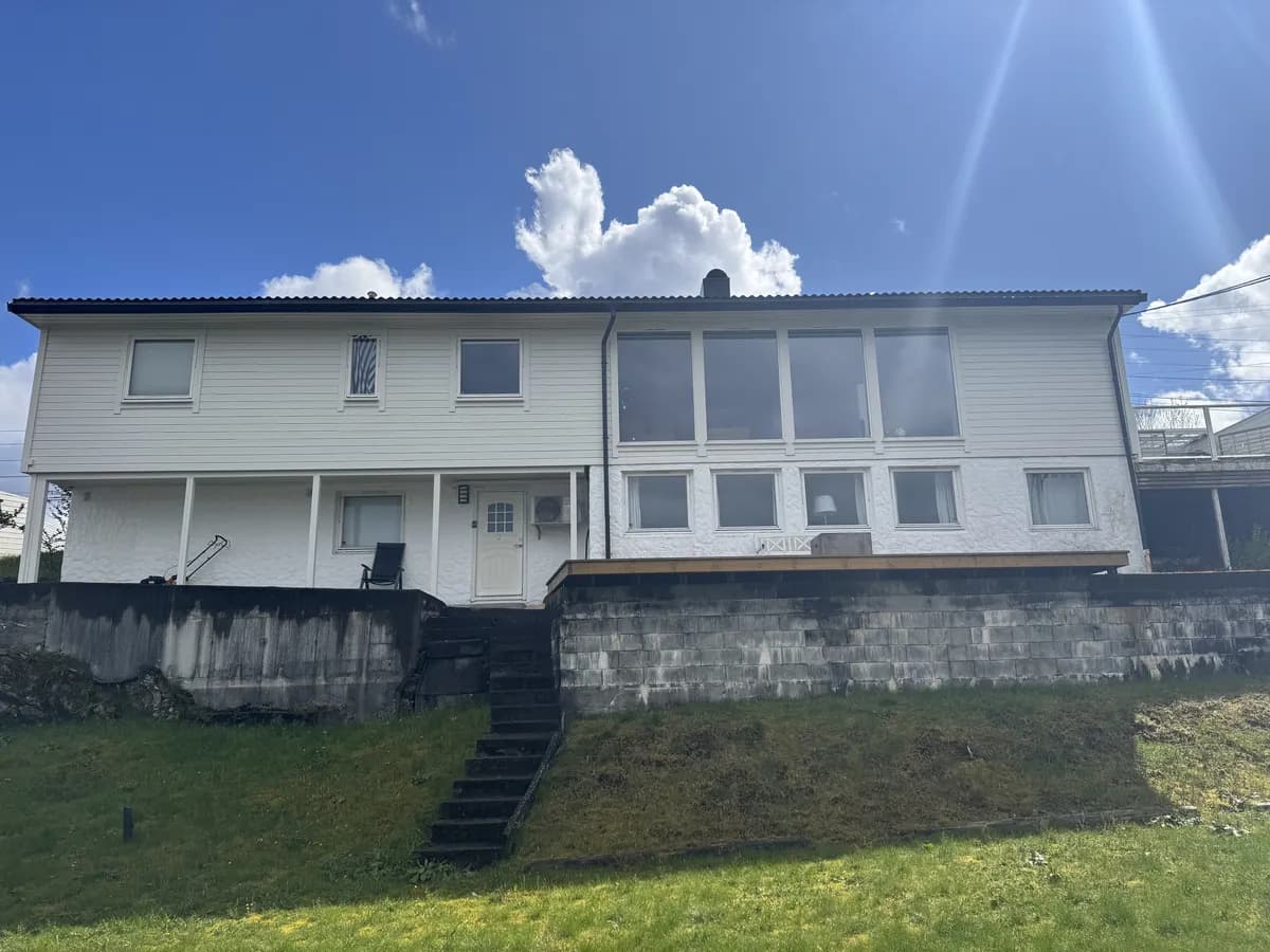 Ruskeneshaugen i Søreidgrend
