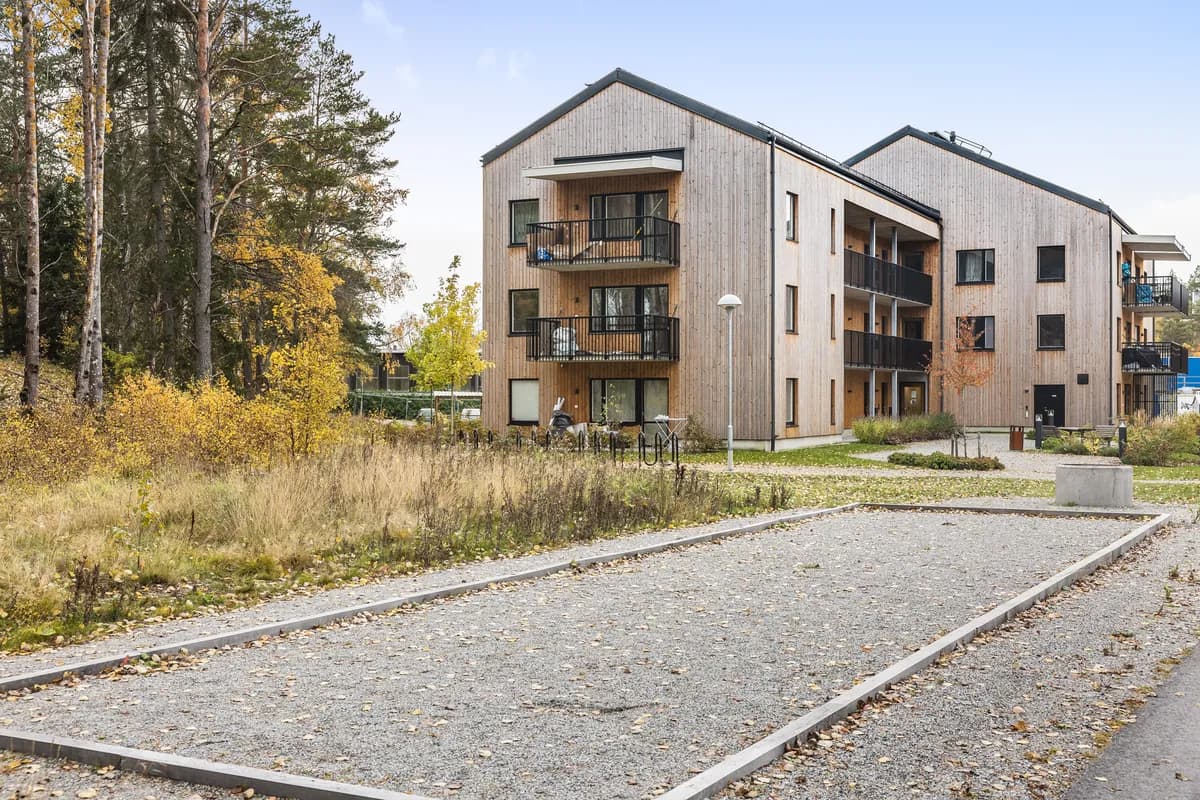 Husbytorpsvägen i Bro