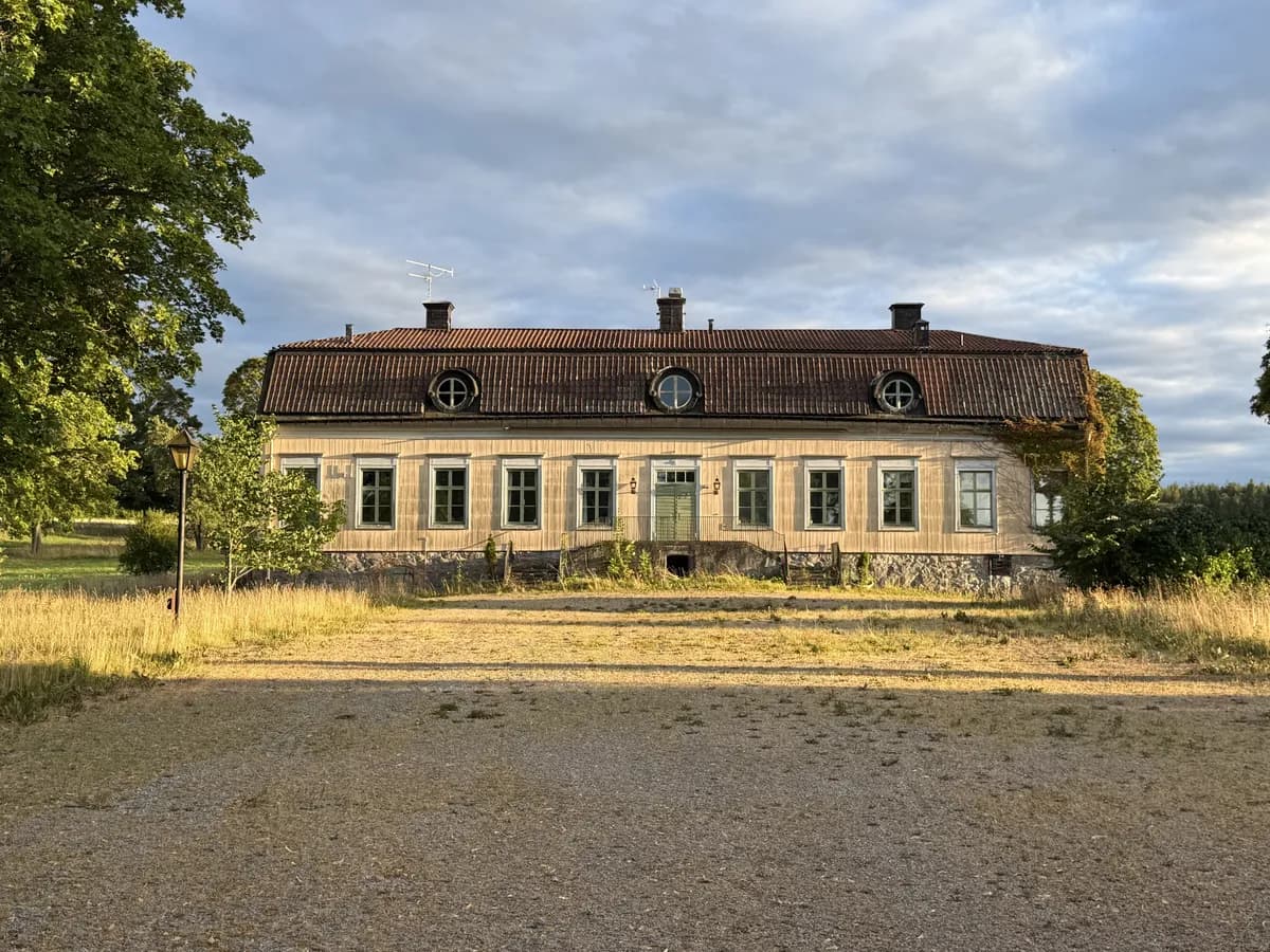 Giresta Stora Bärby i Örsundsbro