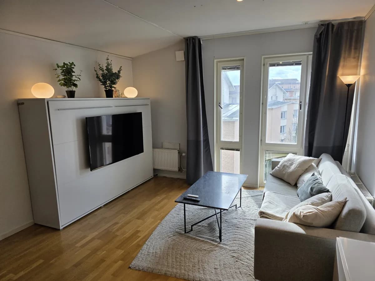 Brevduvegatan i Solna