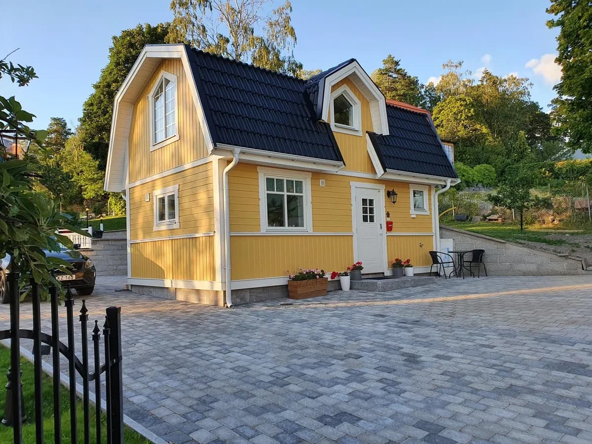 Furubergsvägen i Upplands Väsby