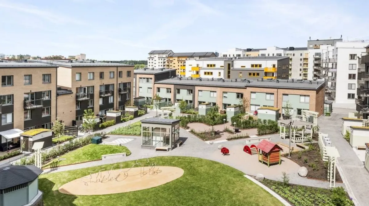 Gamla Enköpingsvägen i Sundbyberg