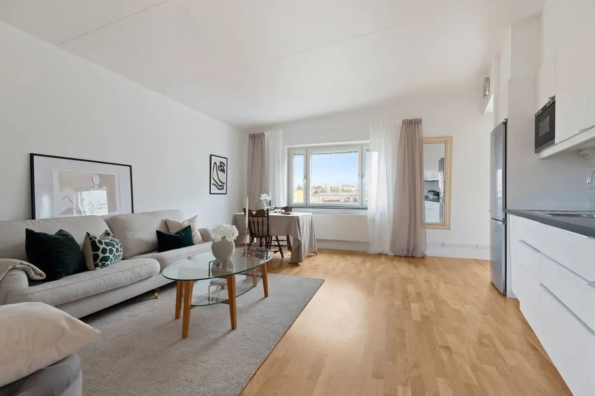 Gamla Enköpingsvägen i Sundbyberg