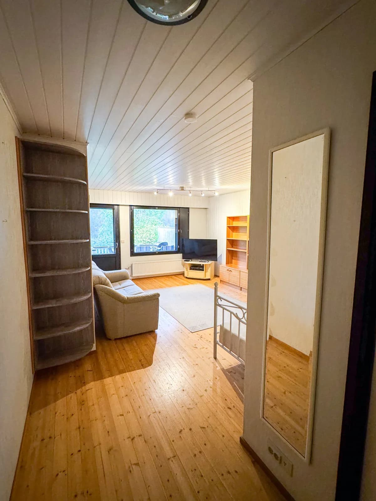 Pitkälammentie i Varpaisjärvi