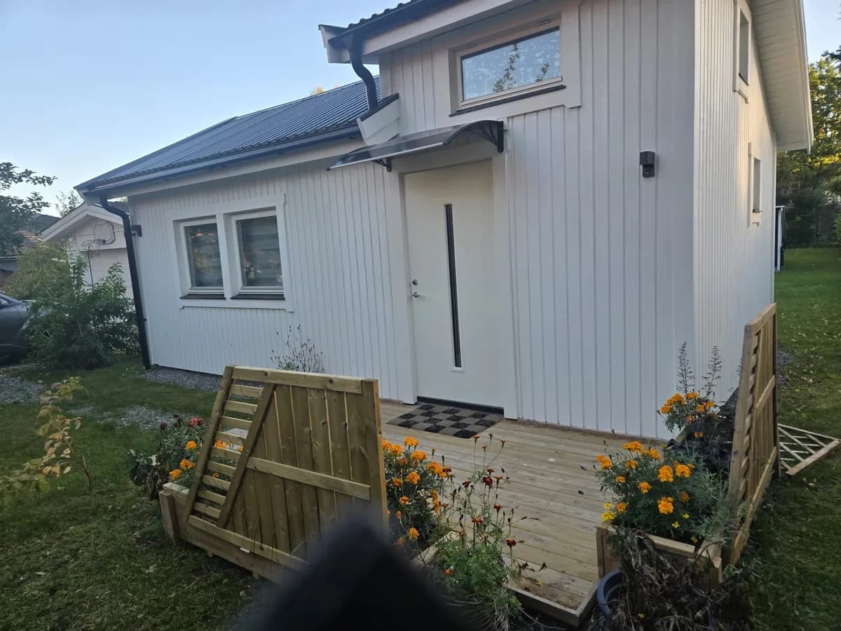Mårtensbergsvägen i Vendelsö