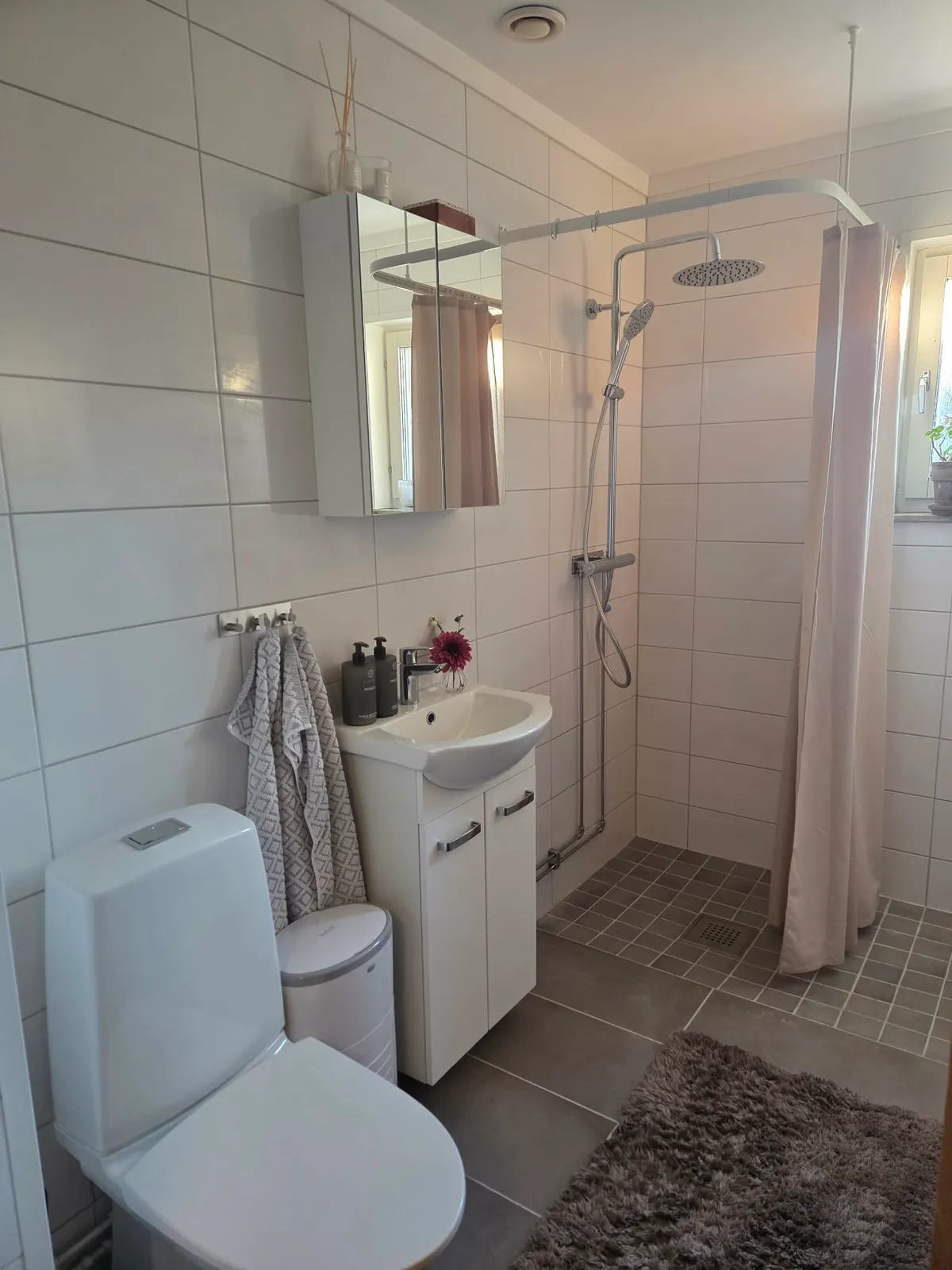 Västra Drottningvägen i Tidaholm