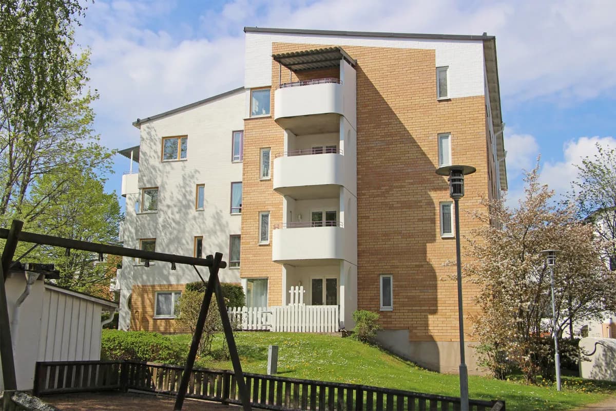 Södra Järnvägsgatan 33 i Växjö