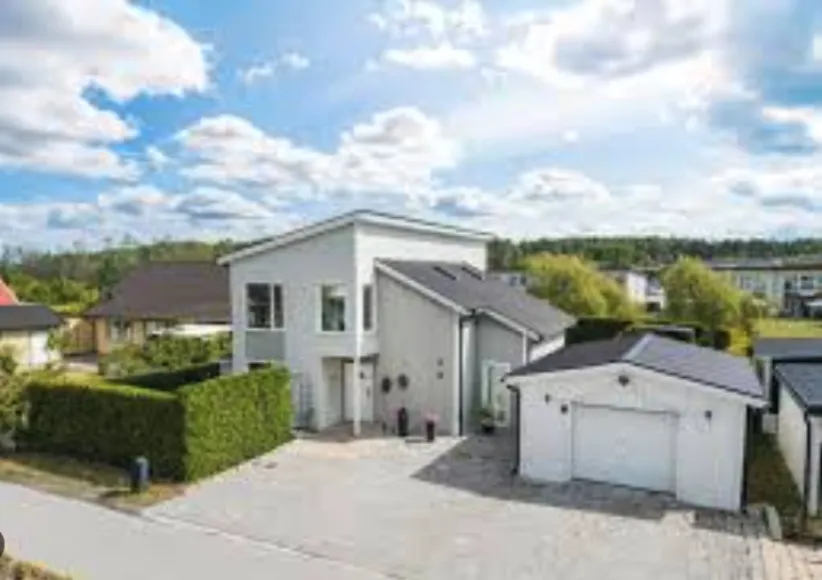 Beckasinvägen i Bro