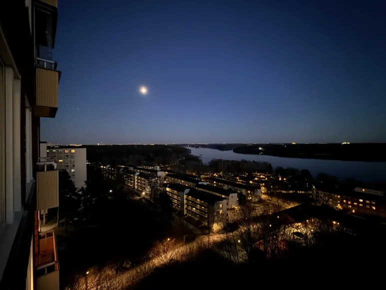 Medsolsbacken i Hässelby