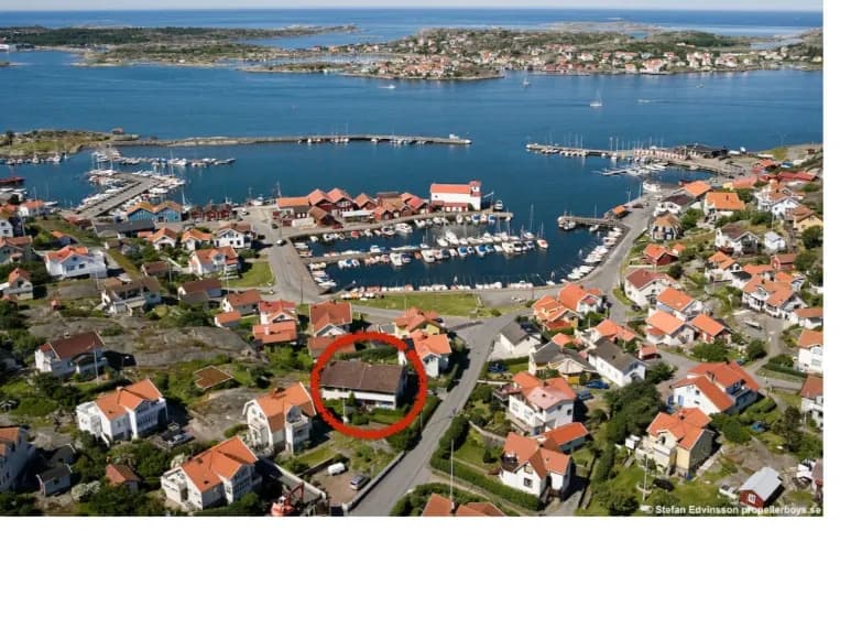 Skarviksvägen i Bohus-björkö