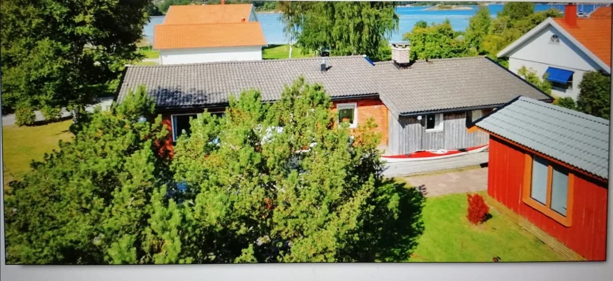 Höviksnäsvägen i Höviksnäs